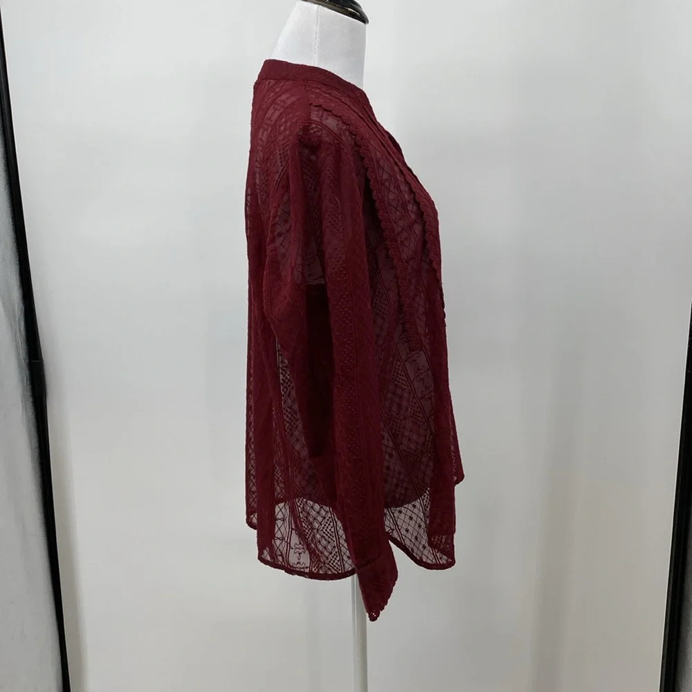 Chico's Popover Blouse Womens Size 1 8/10 M Burgundy Red V-Neck See Through Lace - Picture 8 of 13